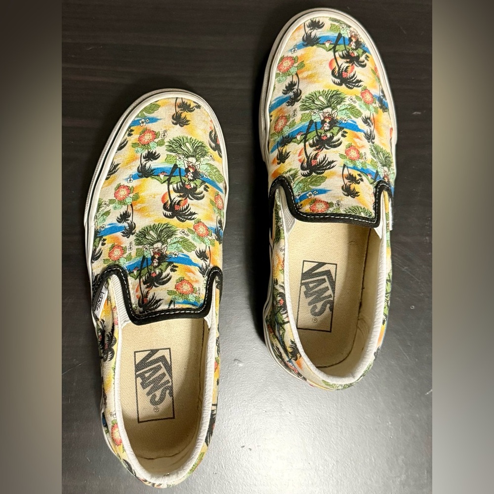 Women’s VANS slip on Aloha Black, Size 7